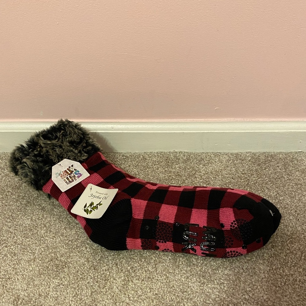 Muk Luks Cabin Socks Infused with Jojoba Oil